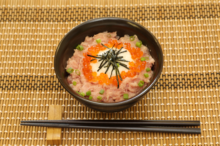 ねぎとろろ丼（2人分）